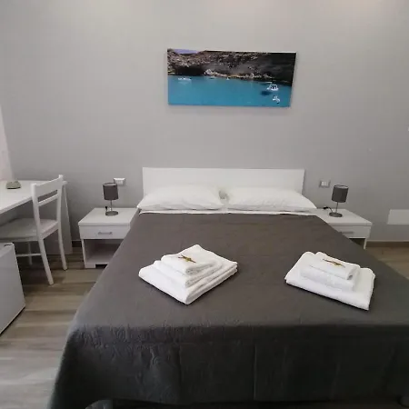 Oda ve Kahvaltı La Casa Di Pino Lampedusa